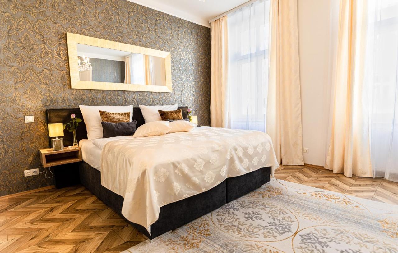 Sophies Place Yppenplatz - Imperial Lifestyle City Apartments Vienna Parking Экстерьер фото