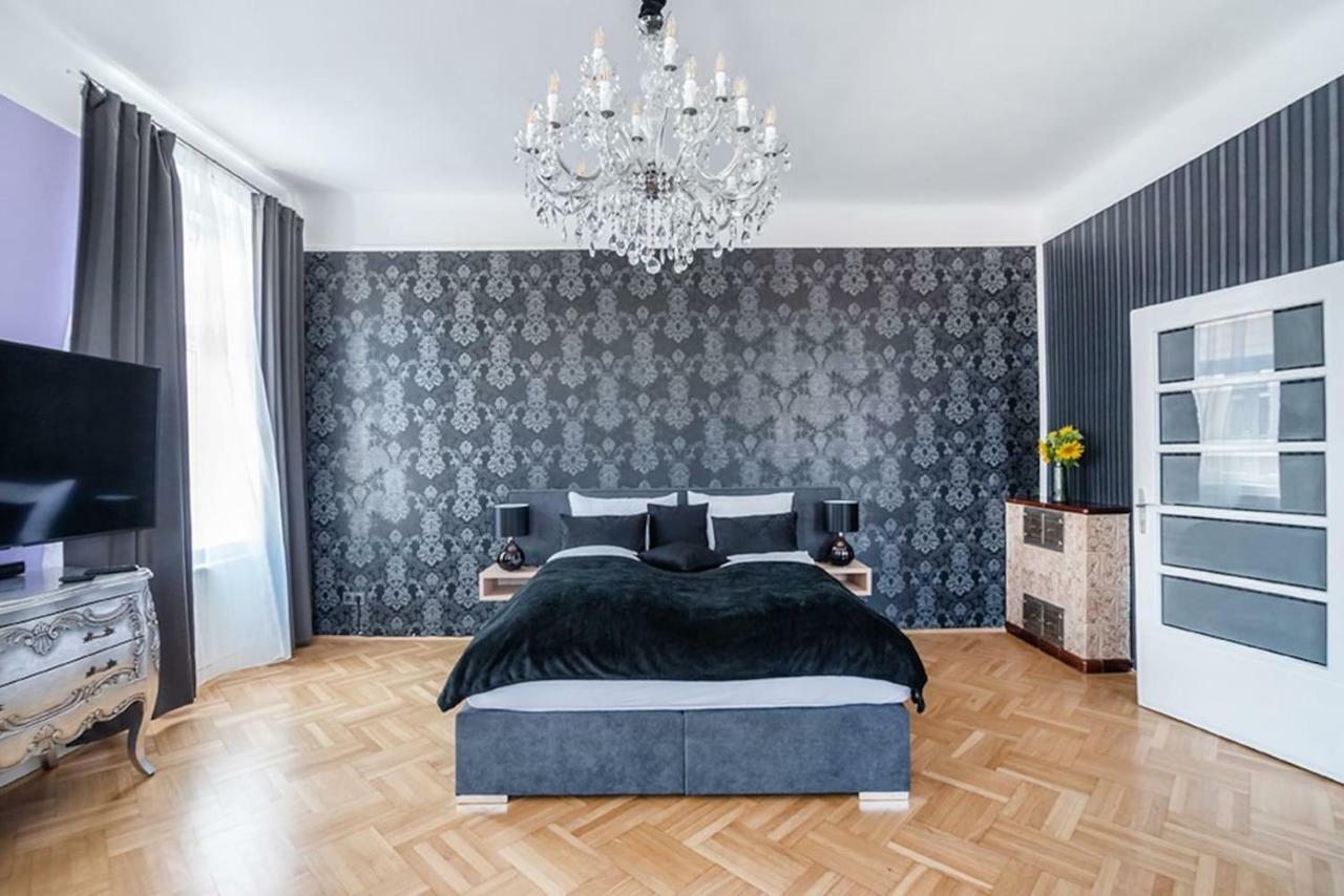 Sophies Place Yppenplatz - Imperial Lifestyle City Apartments Vienna Parking Экстерьер фото